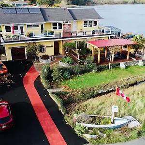 Birds Of A Feather Victoria Oceanfront Bed & Breakfast